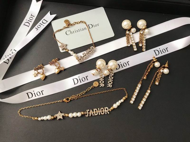 Dior Earring 05lyr607